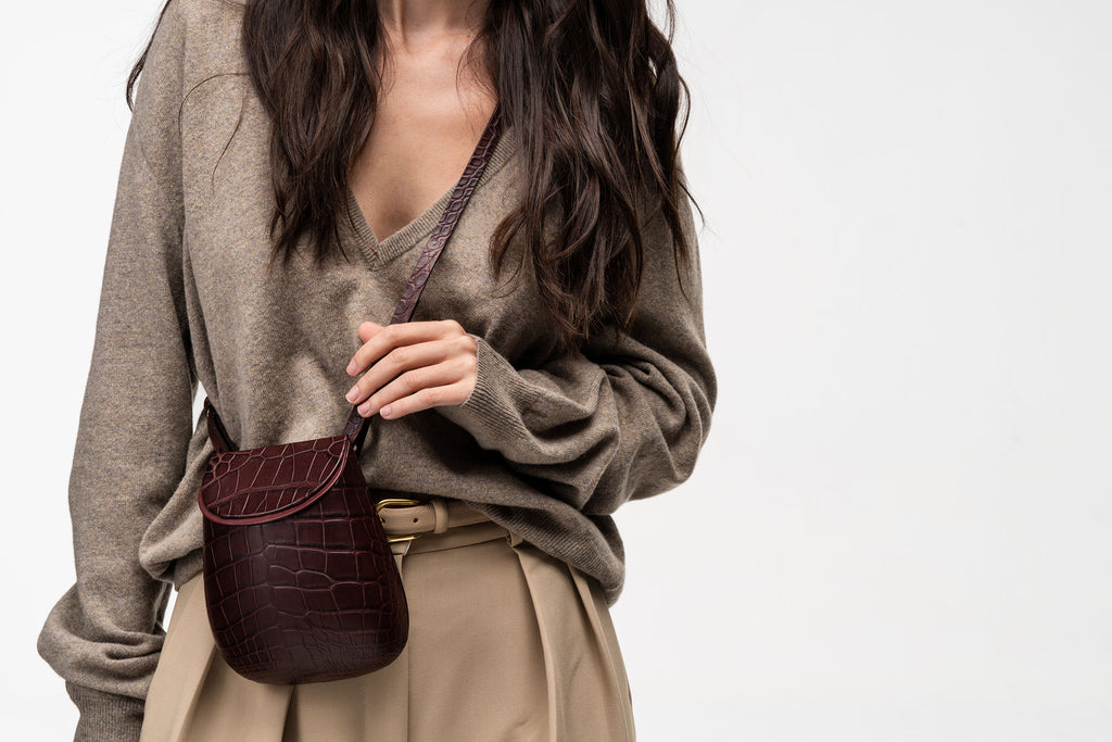 Florero Bag in Burgundy Alligator