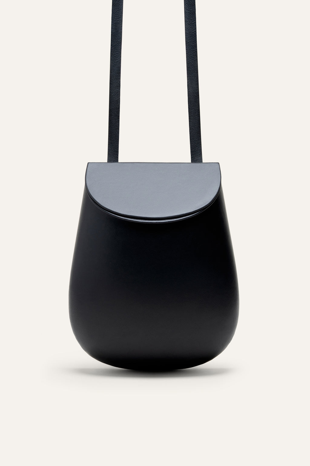 Large Florero Bag in Black Calf Leather