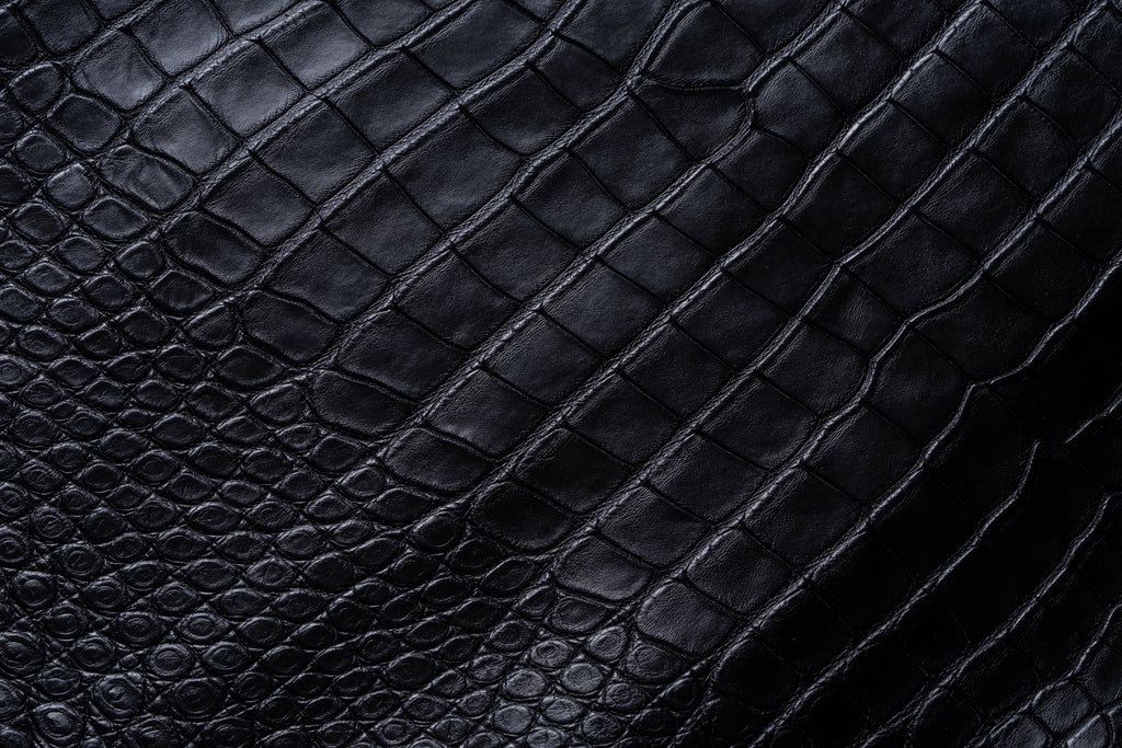 Rio Clutch in Black Alligator